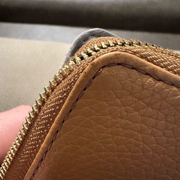 Fossil Leather Multi-Colored Wallet - Picture 6 of 7